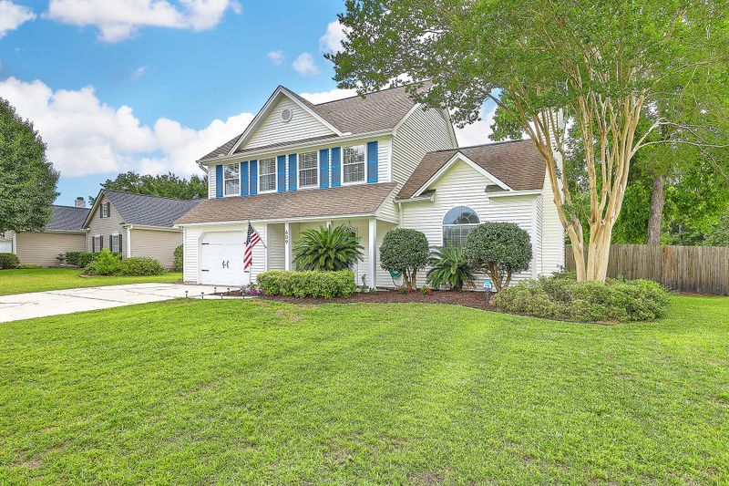 609 Salterton St, Summerville, SC 29485