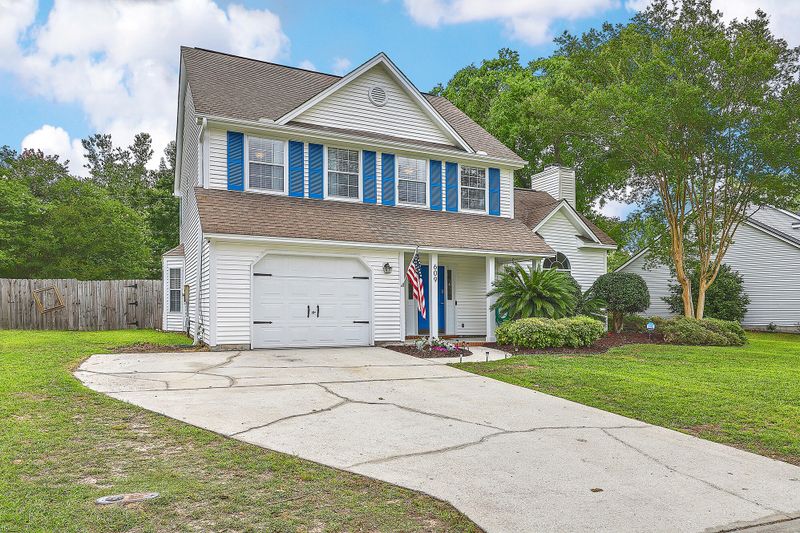 609 Salterton St, Summerville, SC 29485