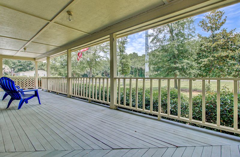 1229 Porchers Bluff Rd, Mount Pleasant, SC 29466