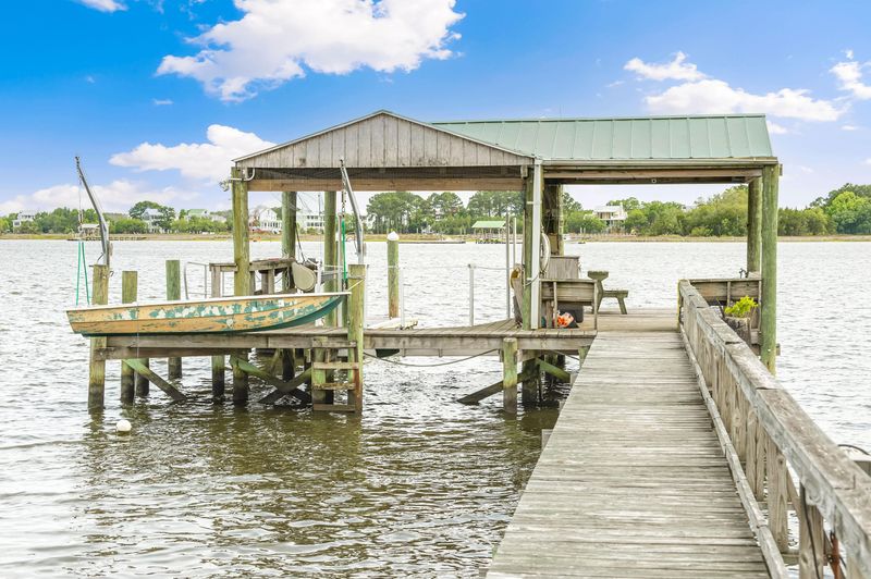2235 Lazy River Dr, Charleston, SC 29414