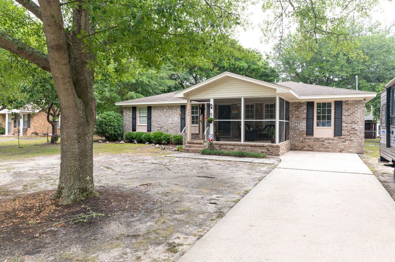 247 High Hill Dr, Moncks Corner, SC 29461