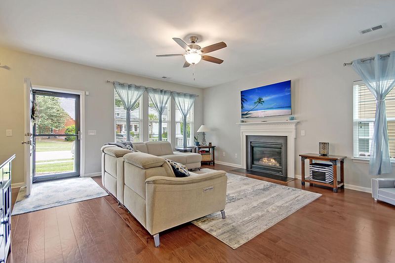 110 Elliott Creek Ln, Summerville, SC 29485