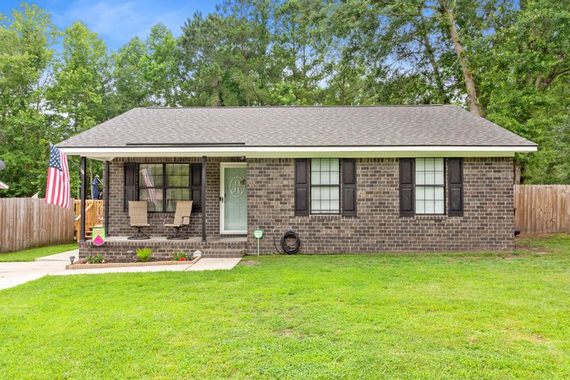 101 Shamrock Ct, Moncks Corner, SC 29461