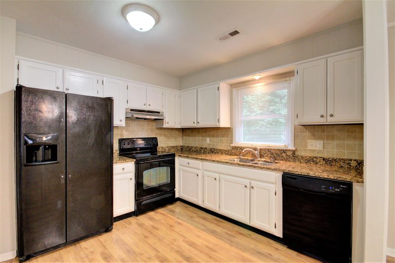 309 Sprucewood Dr, Summerville, SC 29485
