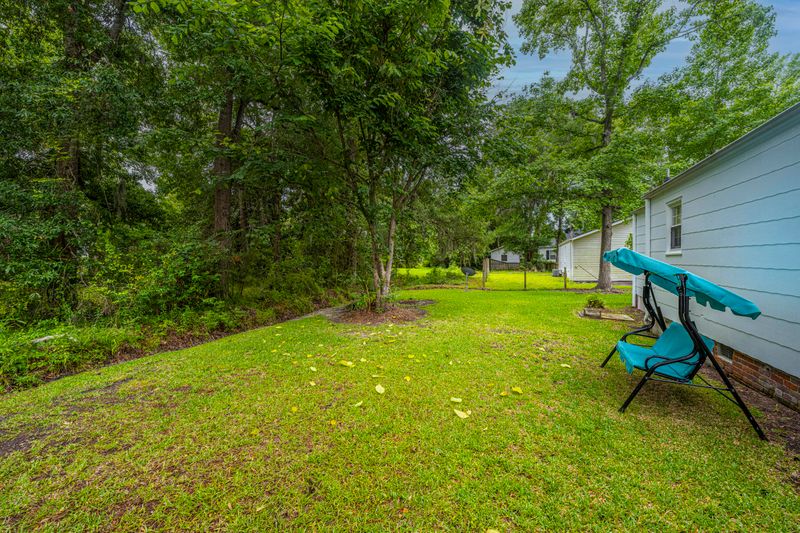 208 Carolina Ave, Moncks Corner, SC 29461