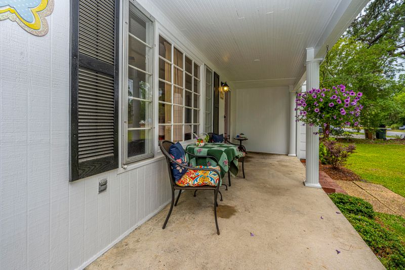 208 Carolina Ave, Moncks Corner, SC 29461
