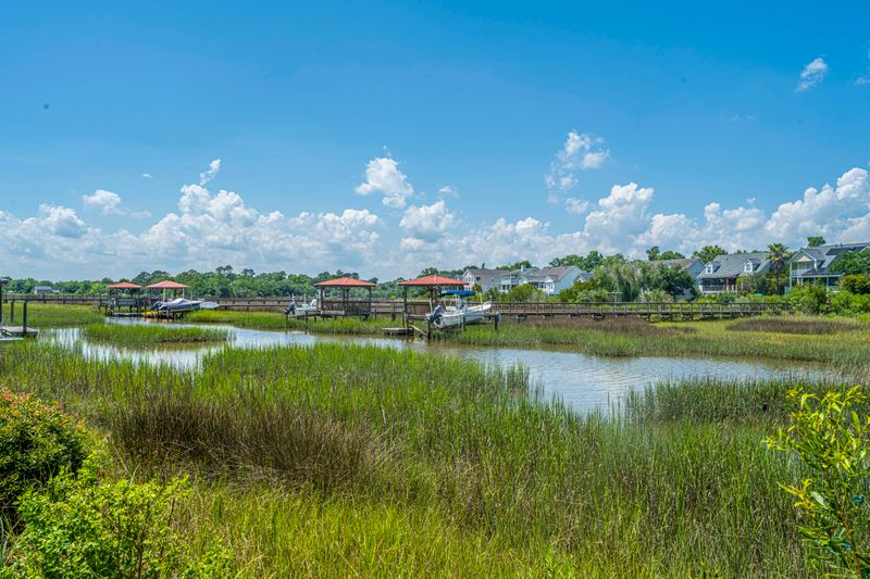 3034 S Shore Dr, Charleston, SC 29407