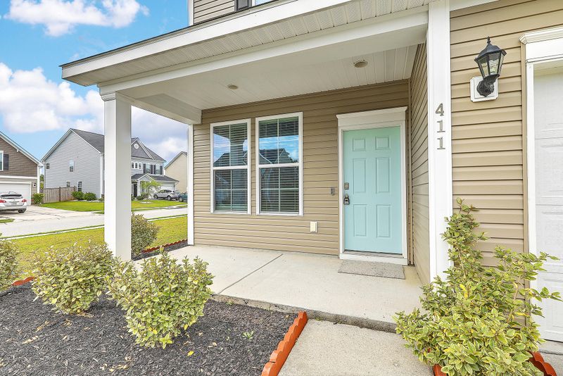 411 Gianna Ln, Goose Creek, SC 29445