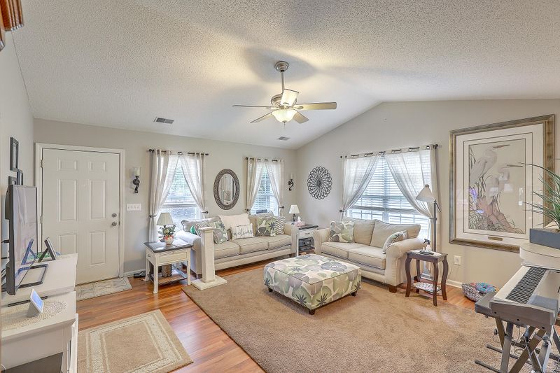1200 Elm Hall Cir, Summerville, SC 29483