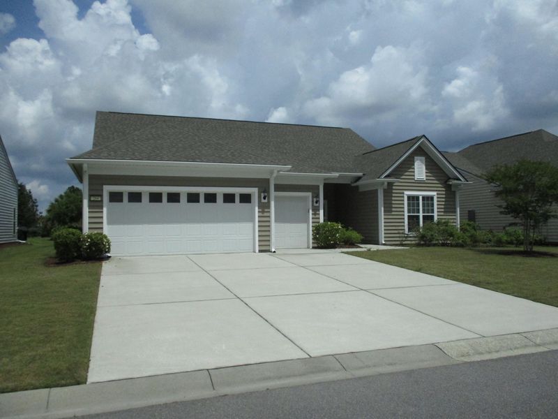 264 Waterfront Park Dr, Summerville, SC 29486