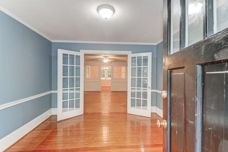 104 Pine Grove Ave, Summerville, SC 29483