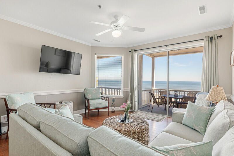 216 W Arctic Ave #7, Folly Beach, SC 29439