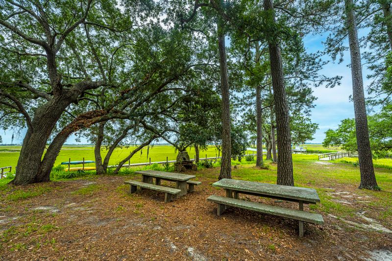 23 Boardman Rd, Charleston, SC 29407