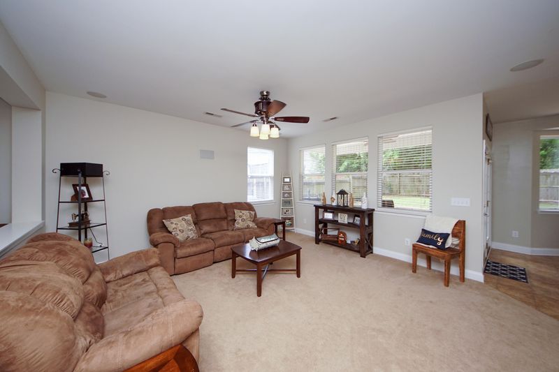 110 Salt Meadow Ln, Summerville, SC 29483