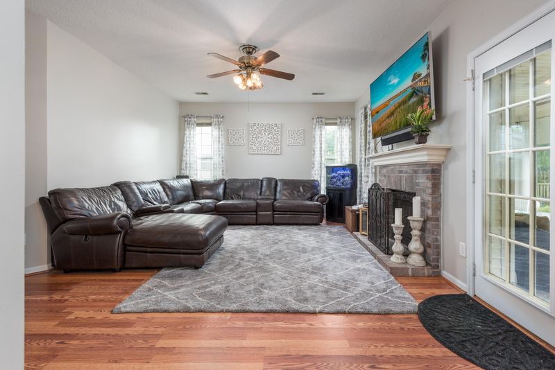 3264 Hunters Rest Dr, Charleston, SC 29414