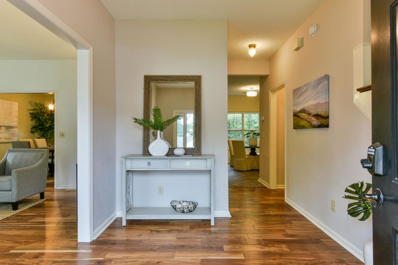 1912 Oak Tree Ln, Mount Pleasant, SC 29464