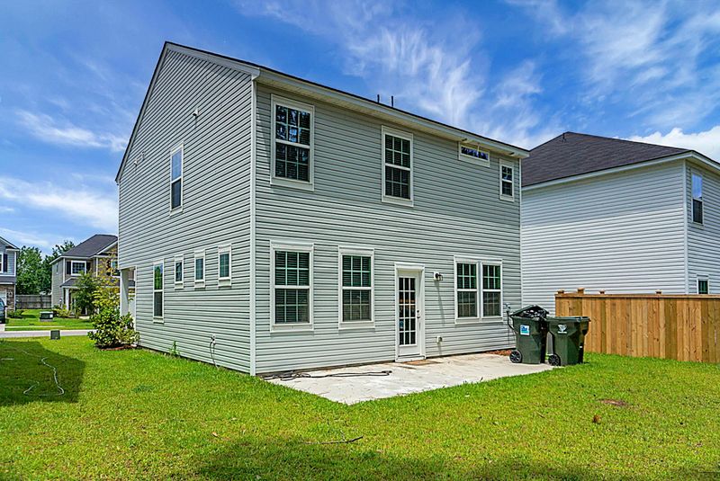 129 Lakestone Rd, Moncks Corner, SC 29461
