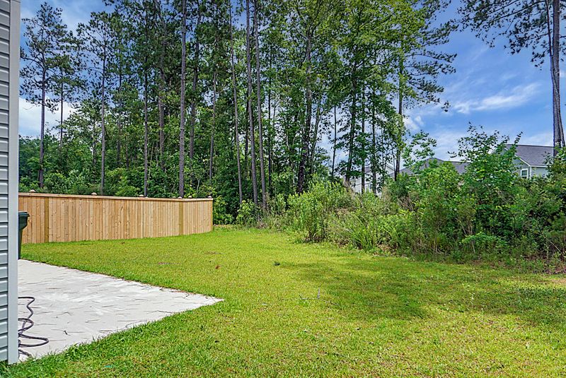 129 Lakestone Rd, Moncks Corner, SC 29461