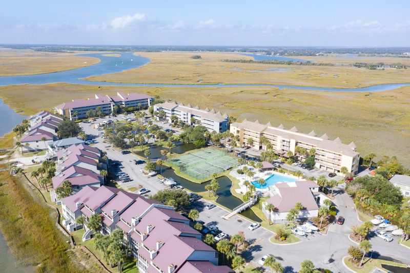 123 Marshview Villas Dr, Folly Beach, SC 29439