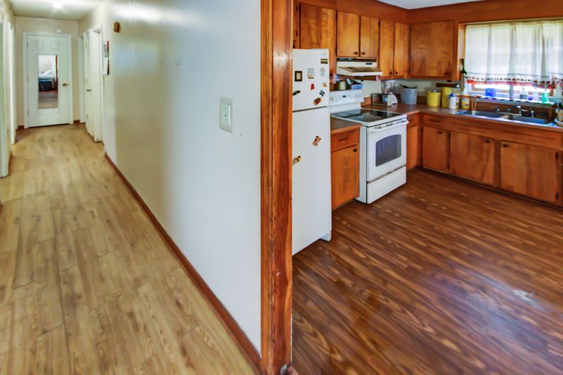 7666 Desmond Ave, North Charleston, SC 29418