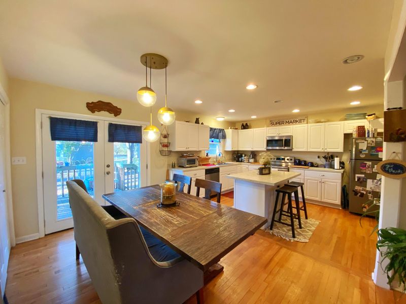 100 Holly Ave, Summerville, SC 29485