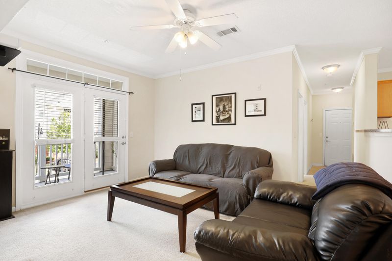 45 Sycamore Ave #527, Charleston, SC 29407