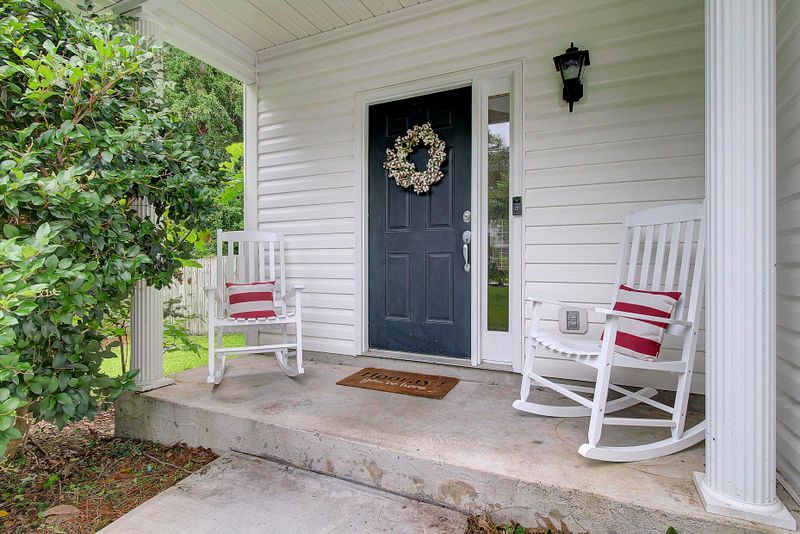 409 Meddon Ct, Goose Creek, SC 29445