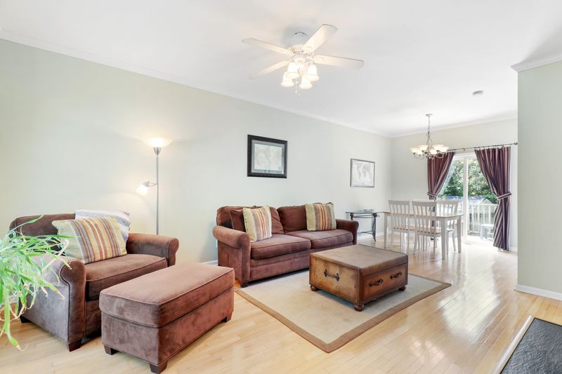 811 Harbor Place Dr #B, Charleston, SC 29412