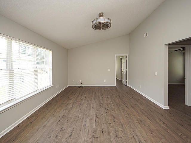 207 Maplewood Ridge Ct, Summerville, SC 29486