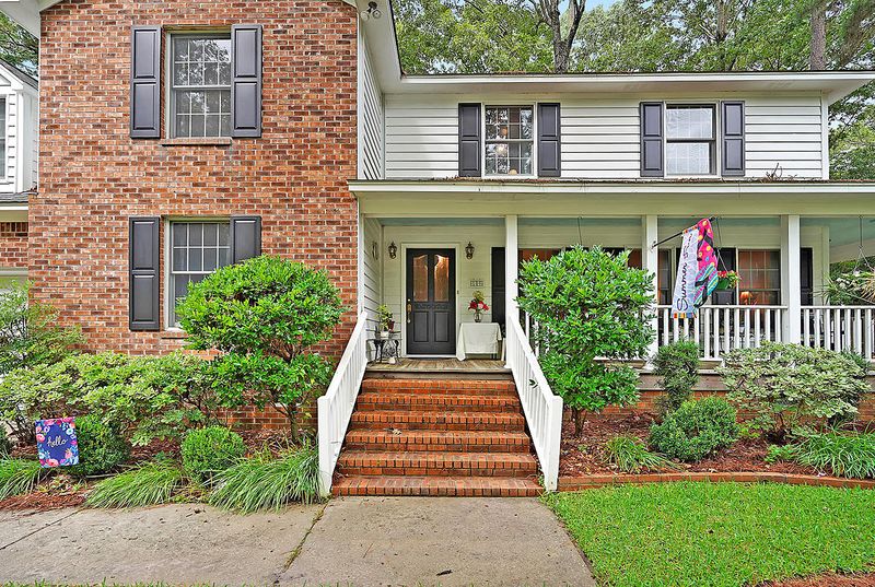 109 Churchill Ct, Summerville, SC 29485