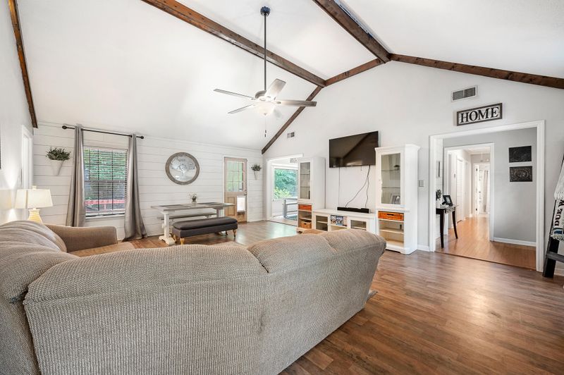 115 Retriever Ln, Summerville, SC 29485