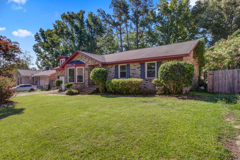 104 Ponderosa Dr, Ladson, SC 29456
