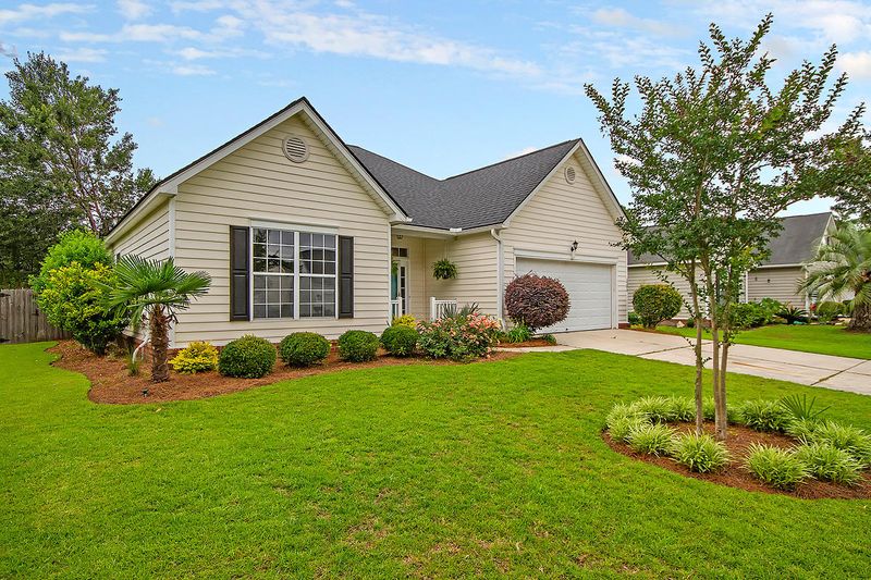 1204 Creek Stone Way, Hanahan, SC 29410