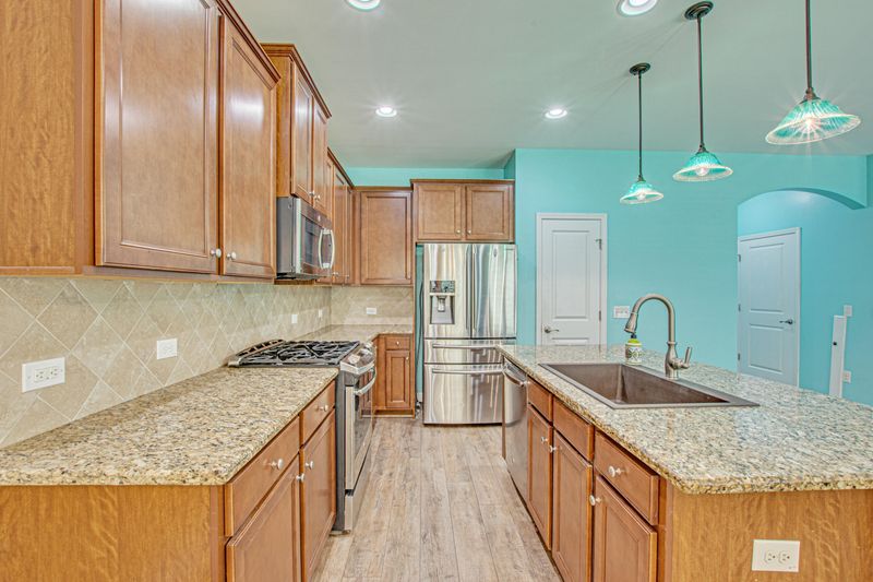 2669 Hanford Mills Ln, Charleston, SC 29406