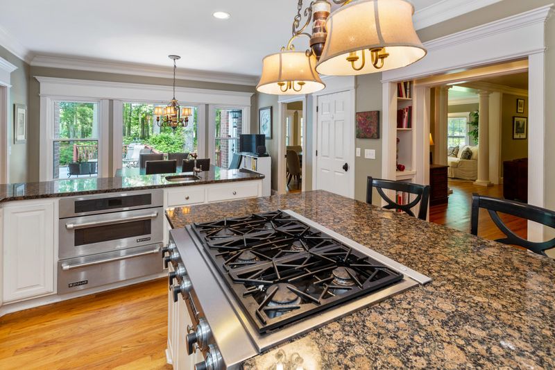 8600 Wild Bird Ct, North Charleston, SC 29420