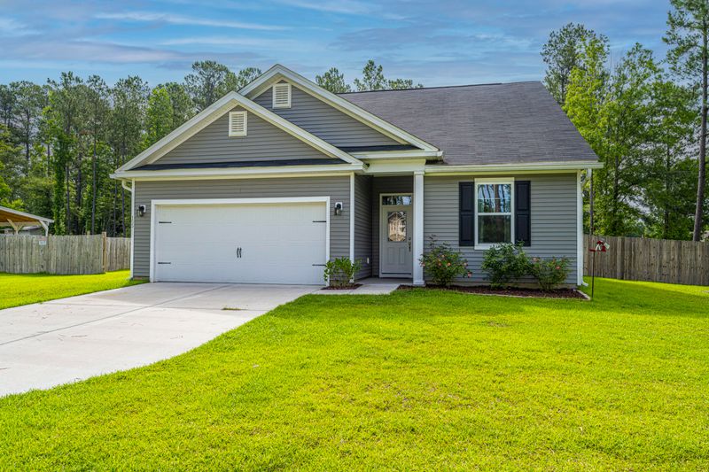 155 Mcmakin St, Summerville, SC 29483