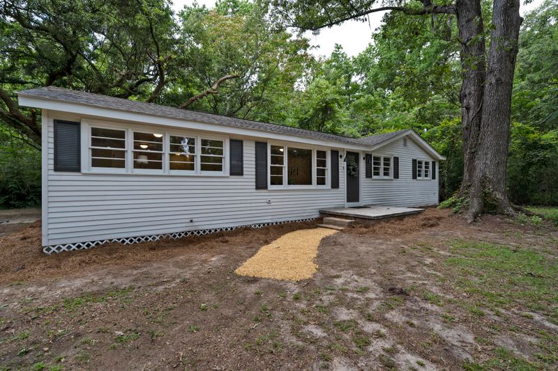 1160 Biering Rd, Johns Island, SC 29455