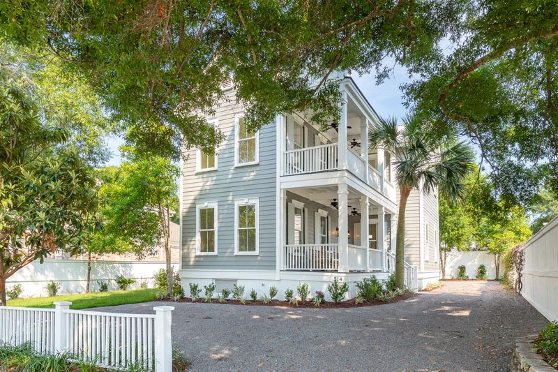 514 Ferry St, Mount Pleasant, SC 29464