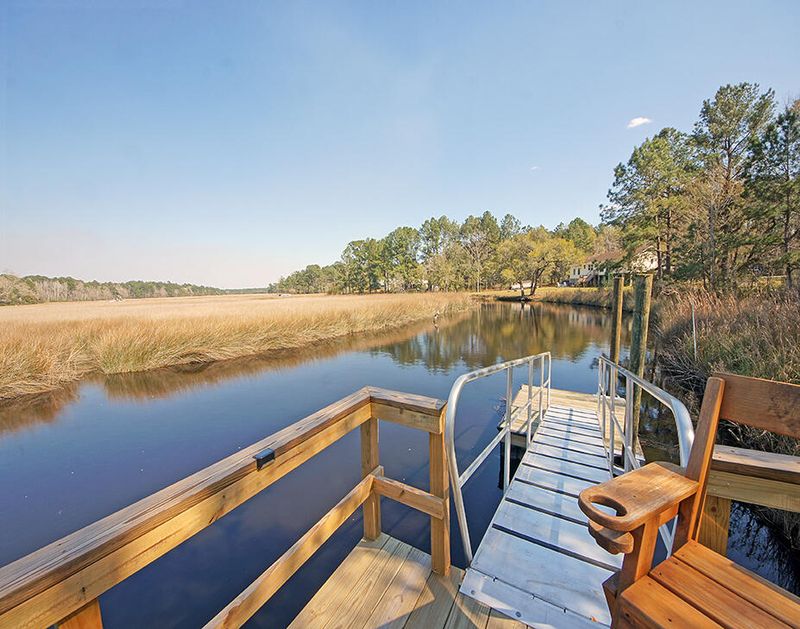 8681 Doar Rd, Awendaw, SC 29429