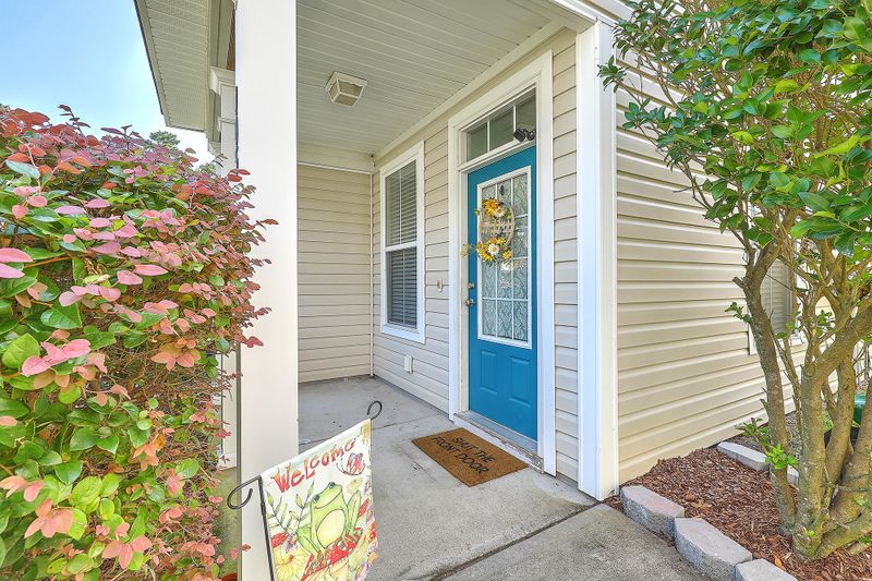 105 Instructor Ct, Ladson, SC 29456