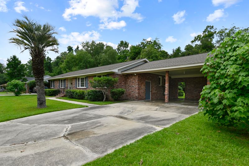 104 Murray Dr, Moncks Corner, SC 29461