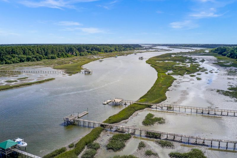4637 Lazy Creek Ln, Wadmalaw Island, SC 29487