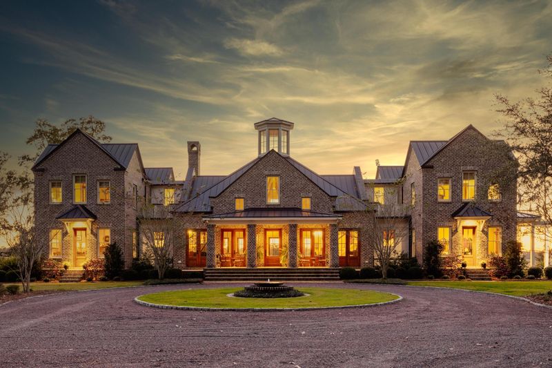1185 Hughes Rd, Johns Island, SC 29455