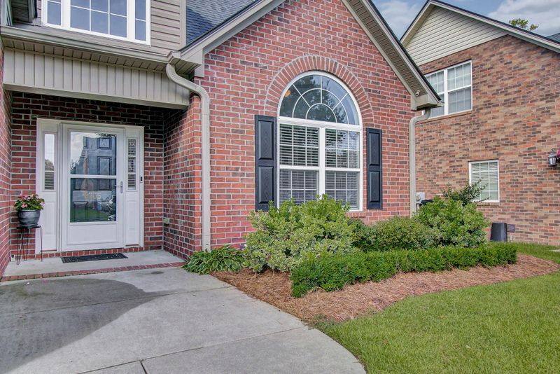 8735 Evangeline Dr, North Charleston, SC 29420