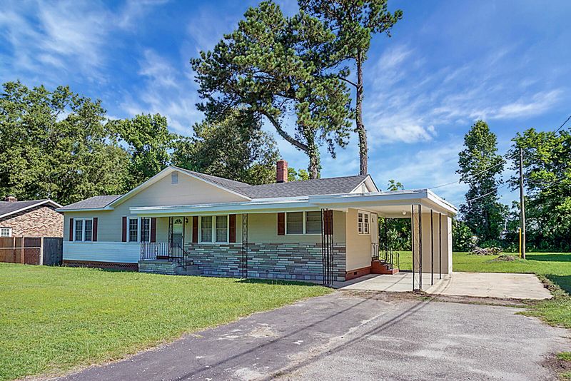 416 Berkeley Dr, Moncks Corner, SC 29461
