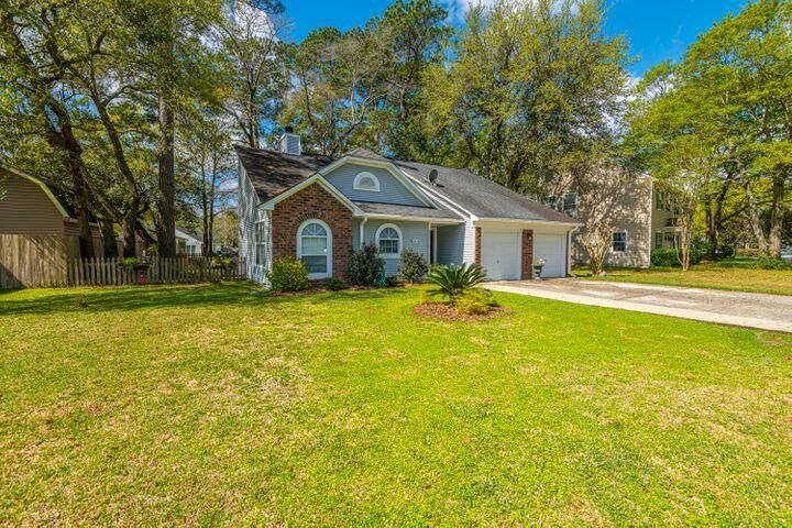 8518 Wynnefield Dr, North Charleston, SC 29420
