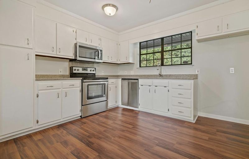 301 David Ct, Ladson, SC 29456