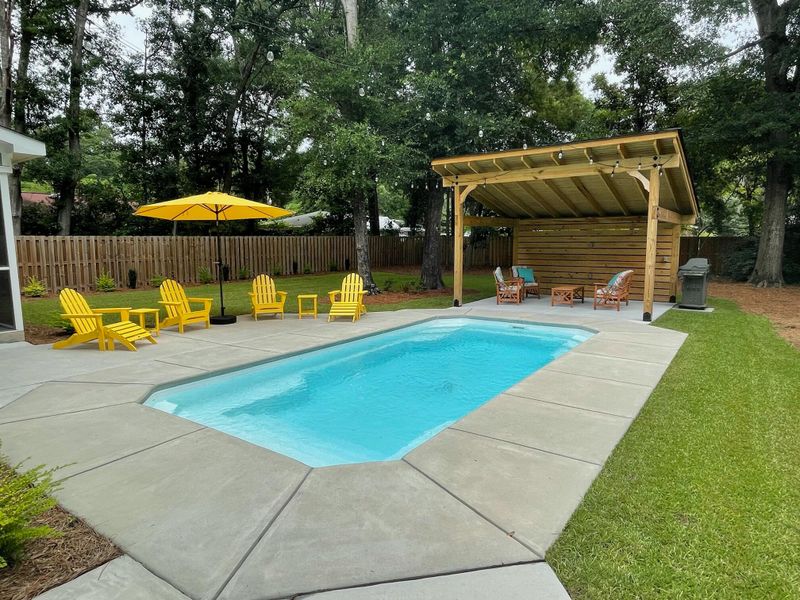 1228 Ashley Hall Rd, Charleston, SC 29407