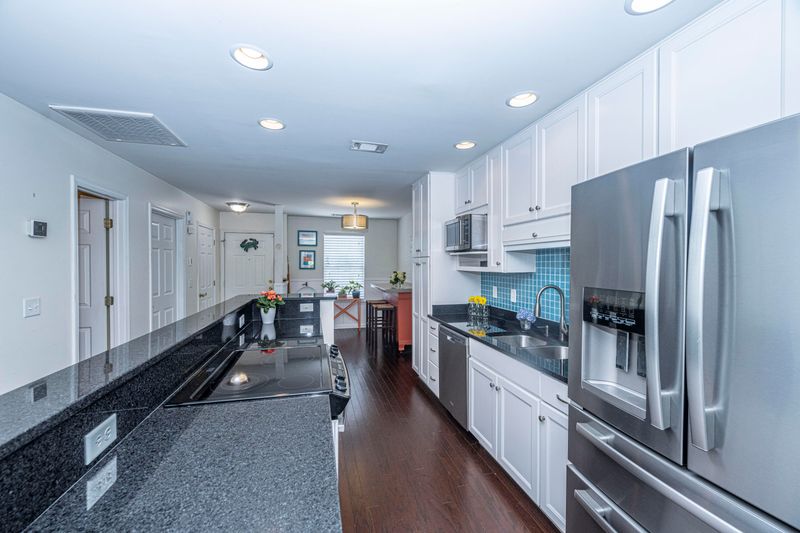 1213 Apex Ln, Charleston, SC 29412