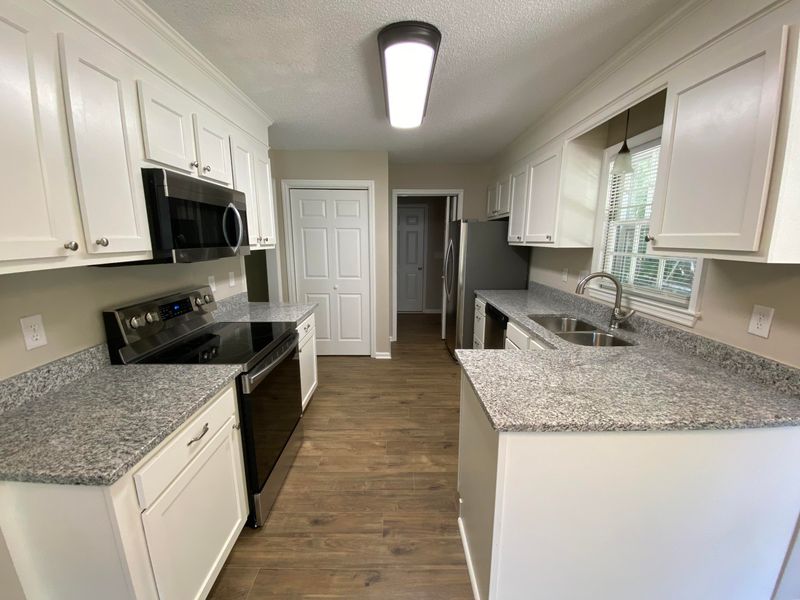 122 Westerfield Dr, Goose Creek, SC 29445